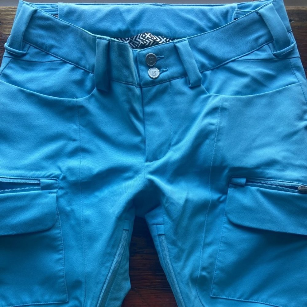 BURTON WOMENS SKI PANTS Medium